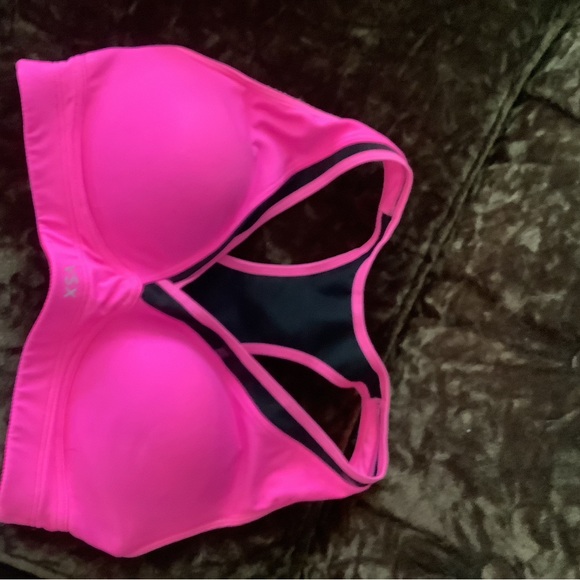 Victoria's Secret Other - Victorias Secret Sport Bar